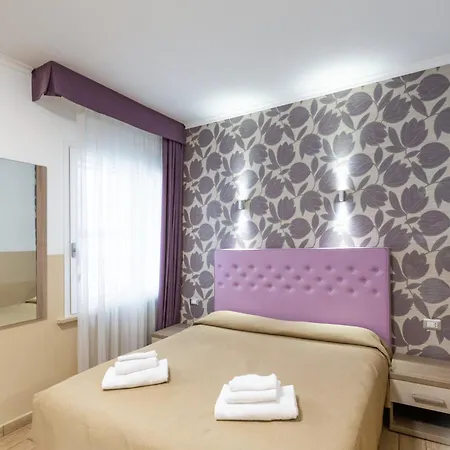 Hotiday Collection - Barberini Ξενοδοχείο με διαμερίσματα 3*