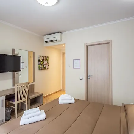 Apartmanhotel Hotiday Collection - Barberini *