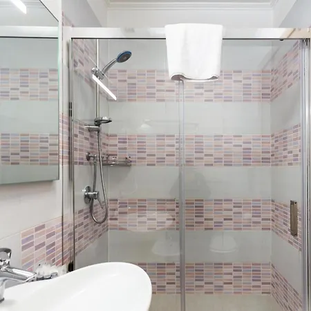 Ξενοδοχείο με διαμερίσματα Hotiday Collection - Barberini 3*
