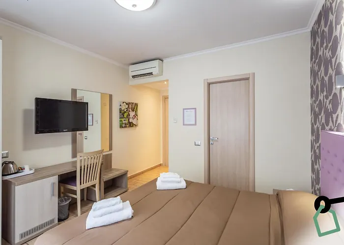 Aparthotel Hotiday Collection - Barberini 3*